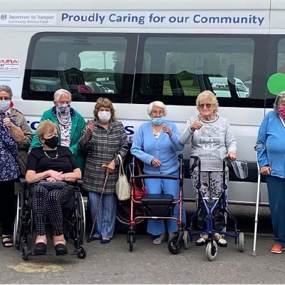 group-in-front-of-the-bus